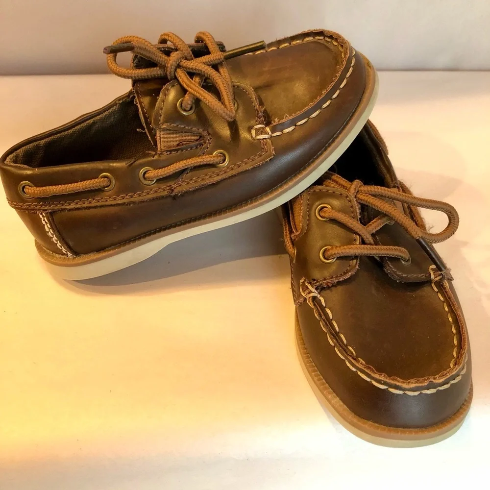 Cherokee Boys Boat Shoes Size 9 Brown Leather. Excellent Condition.